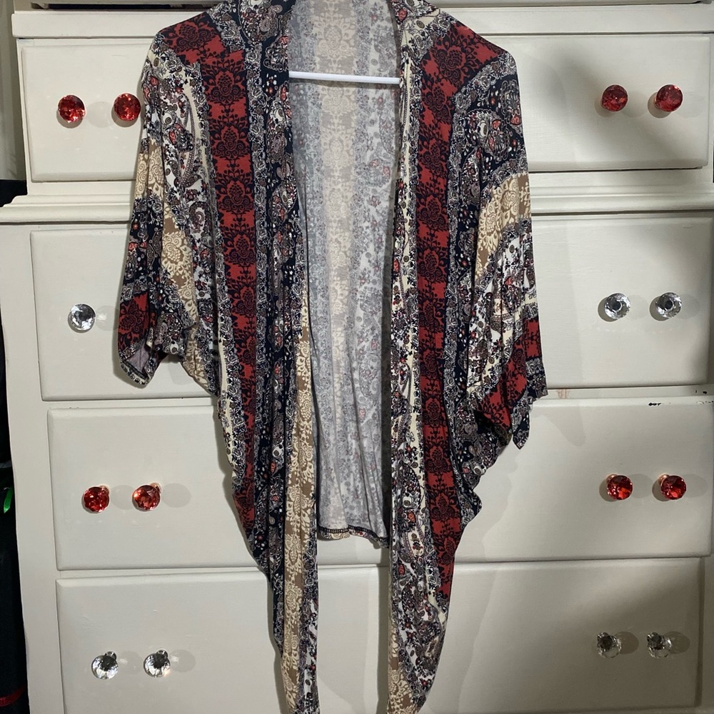 One size- beautifully draped with red, gold, pink